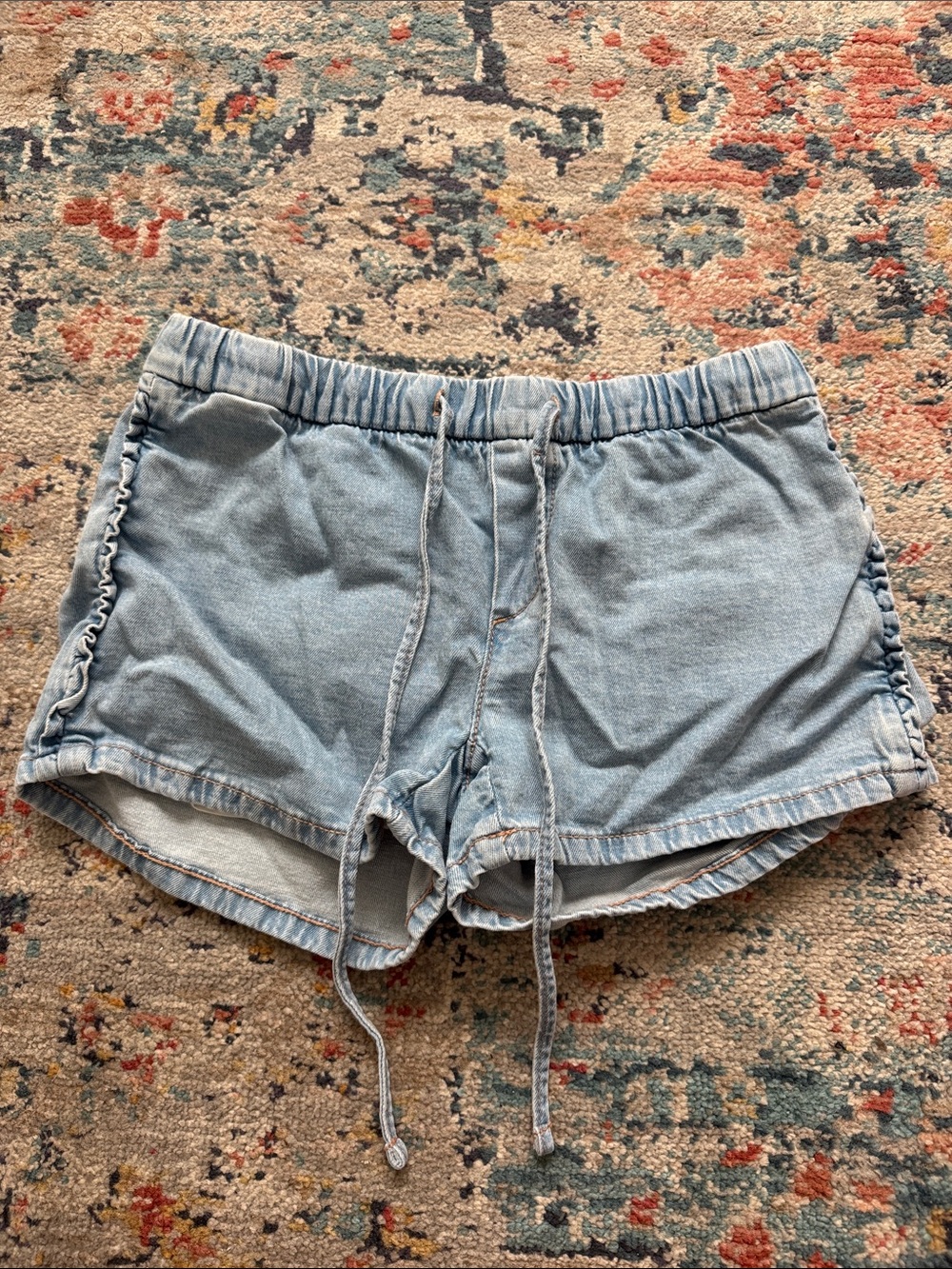 AE Stretch Low Rise Ruffle Trim Chambray Short - Picture 2 of 3